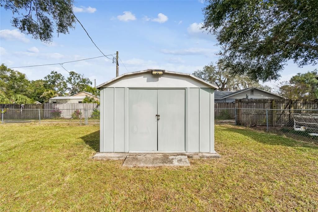 For Sale: $159,900 (2 beds, 1 baths, 1085 Square Feet)