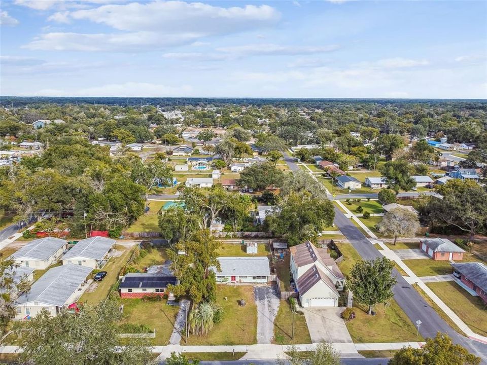 For Sale: $159,900 (2 beds, 1 baths, 1085 Square Feet)