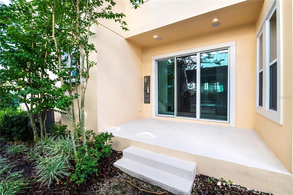 En Renta: $2,850 (3 camas, 2 baños, 1955 Pies cuadrados)