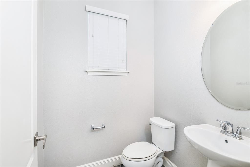 En Renta: $2,850 (3 camas, 2 baños, 1955 Pies cuadrados)