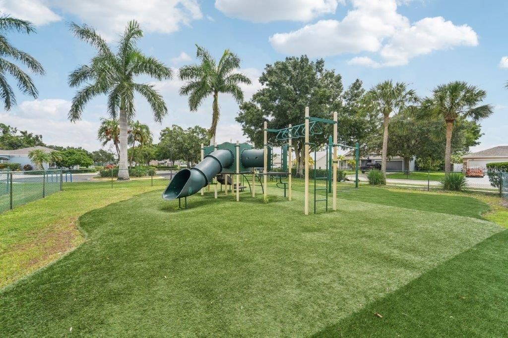 For Sale: $320,000 (3 beds, 2 baths, 1350 Square Feet)