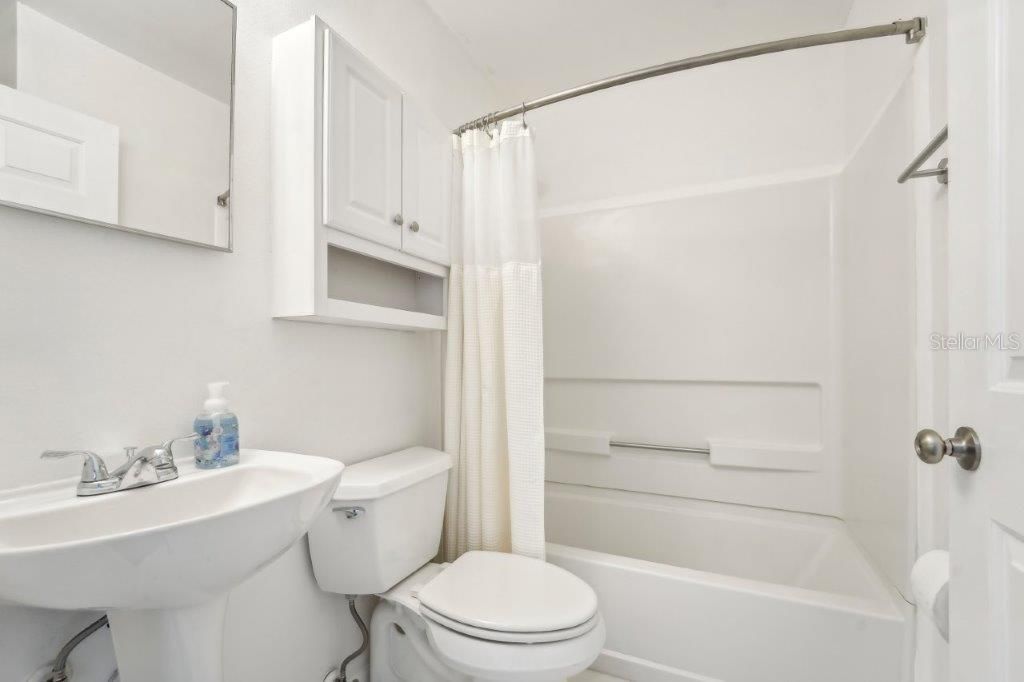 For Sale: $320,000 (3 beds, 2 baths, 1350 Square Feet)