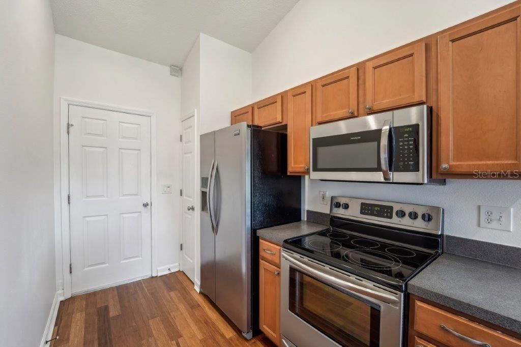 For Sale: $320,000 (3 beds, 2 baths, 1350 Square Feet)