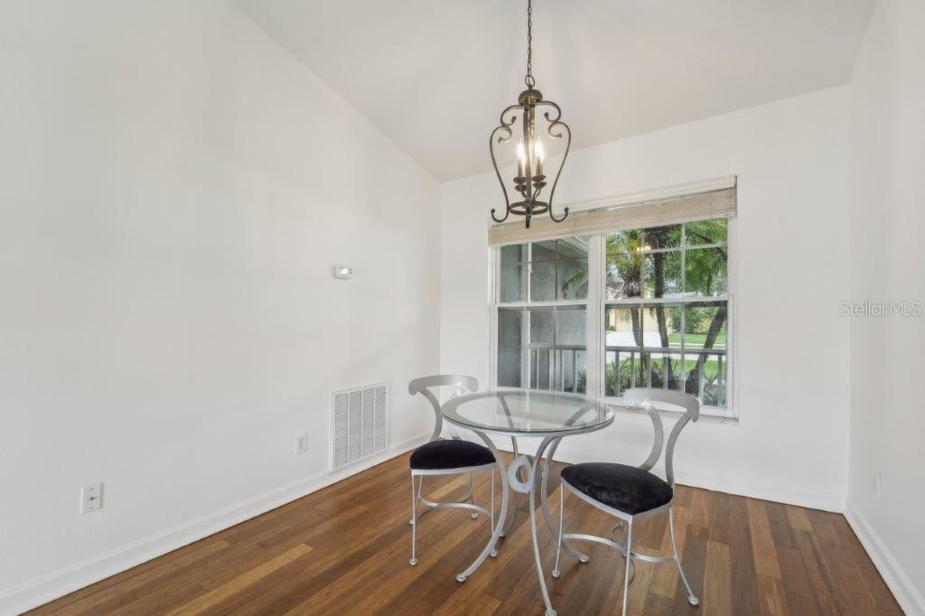 For Sale: $320,000 (3 beds, 2 baths, 1350 Square Feet)