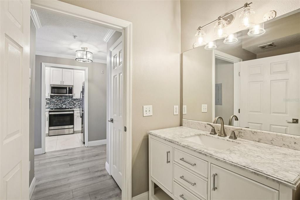 For Sale: $515,000 (2 beds, 2 baths, 1059 Square Feet)