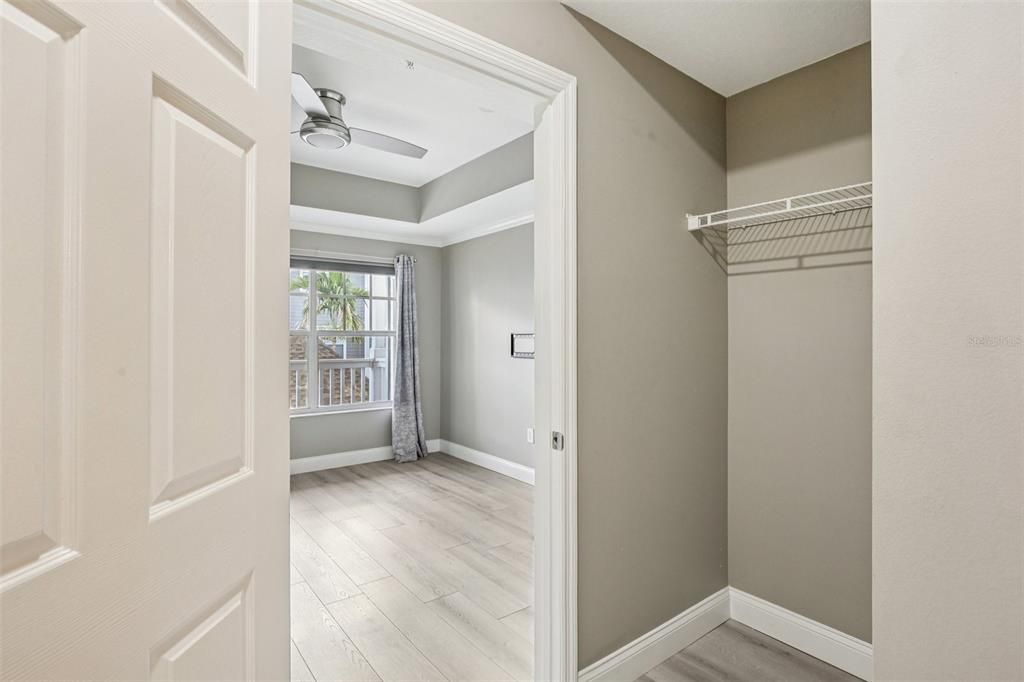 For Sale: $515,000 (2 beds, 2 baths, 1059 Square Feet)