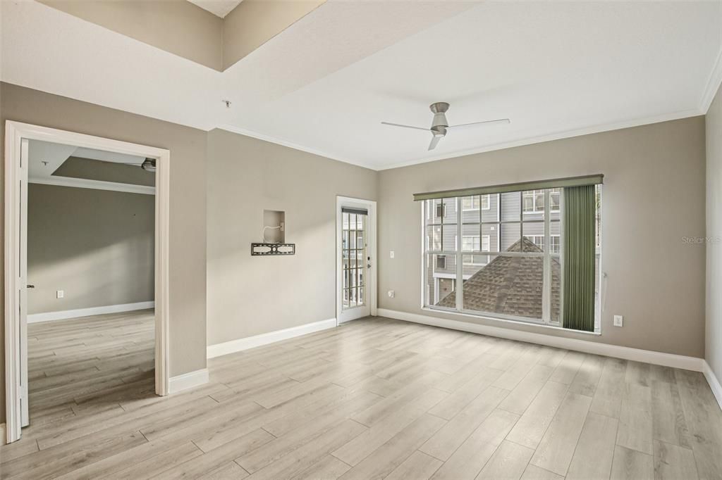 For Sale: $515,000 (2 beds, 2 baths, 1059 Square Feet)