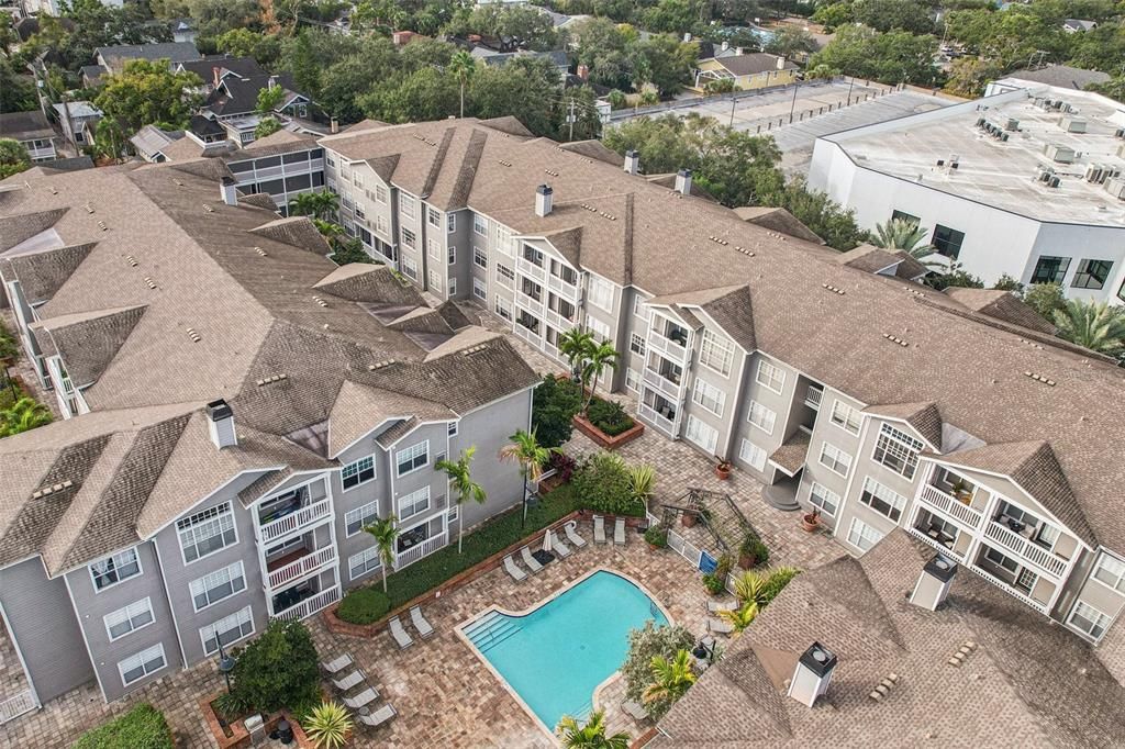 For Sale: $515,000 (2 beds, 2 baths, 1059 Square Feet)