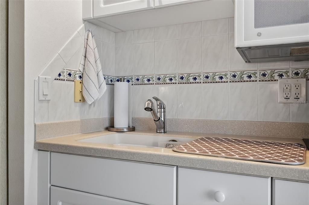 На продажу: $89,900 (0 спален, 1 ванн, 339 Квадратных фут)