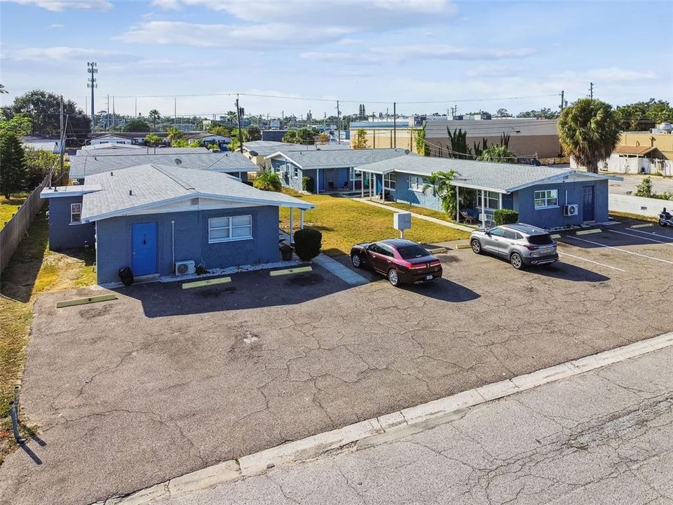 На продажу: $1,990,000 (16 спален, 0 ванн, 5028 Квадратных фут)