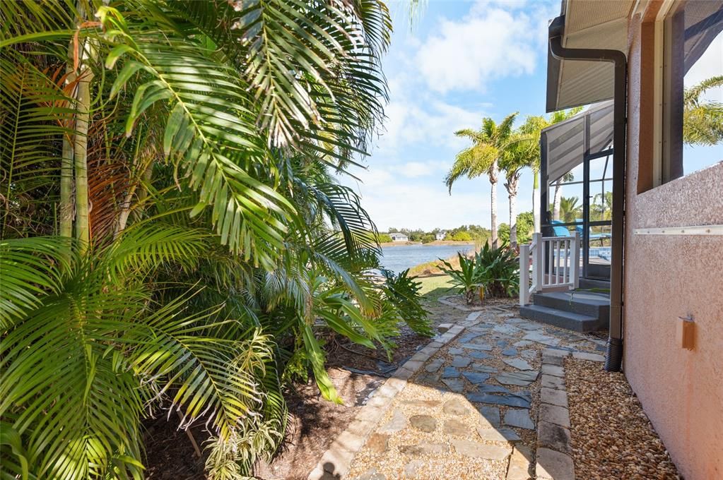 待售: $515,000 (3 贝兹, 2 浴室, 2068 平方英尺)