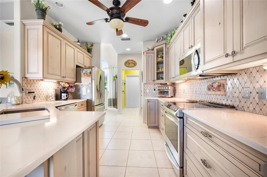 待售: $515,000 (3 贝兹, 2 浴室, 2068 平方英尺)