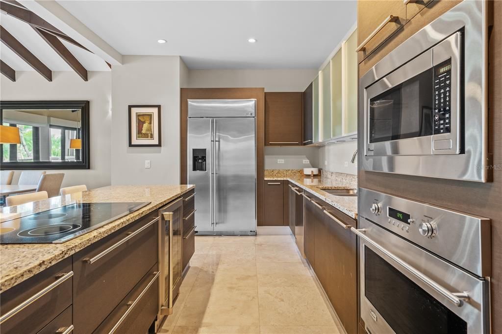 For Sale: $4,150,000 (4 beds, 4 baths, 3461 Square Feet)