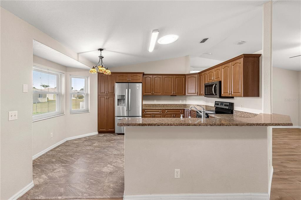 For Sale: $224,900 (3 beds, 2 baths, 1494 Square Feet)