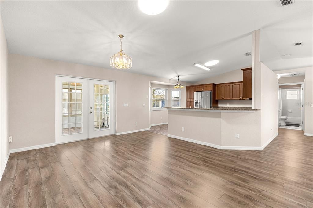 For Sale: $224,900 (3 beds, 2 baths, 1494 Square Feet)