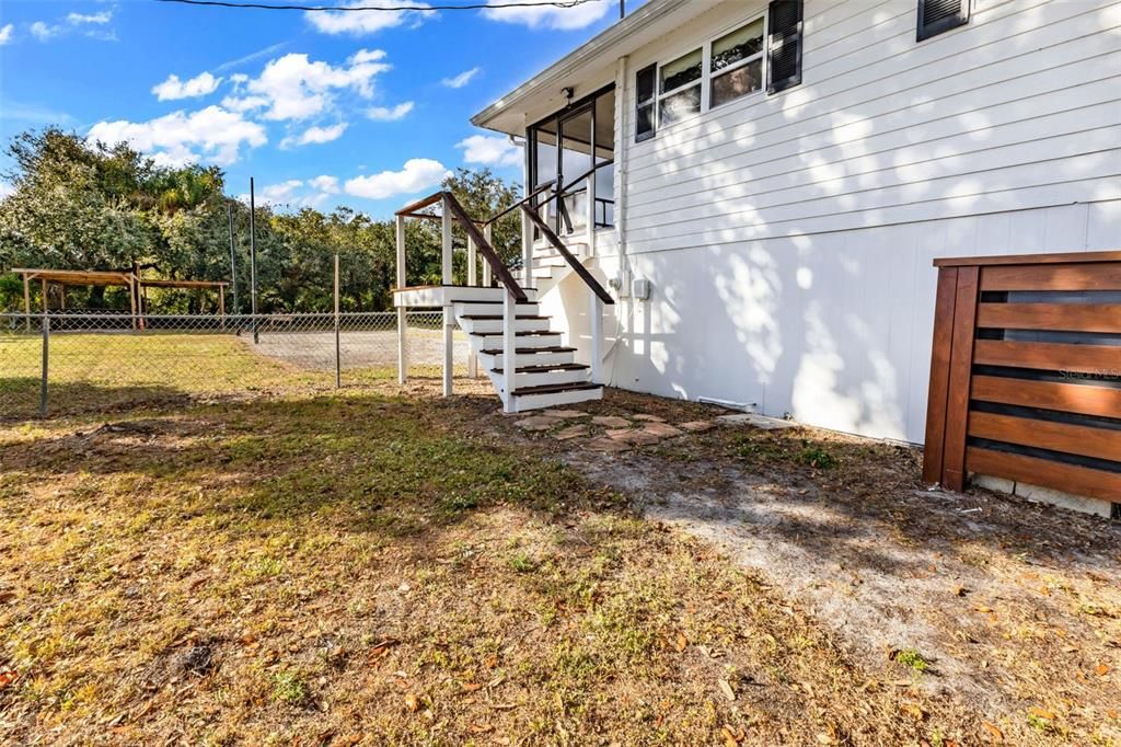 待售: $250,000 (2 贝兹, 1 浴室, 1152 平方英尺)