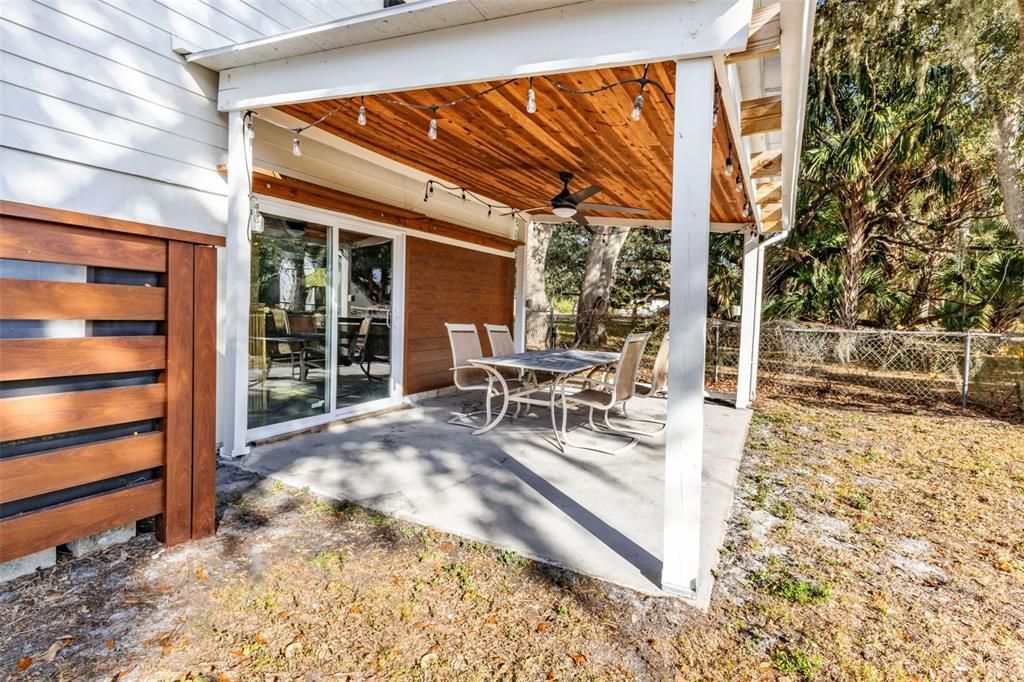 待售: $250,000 (2 贝兹, 1 浴室, 1152 平方英尺)