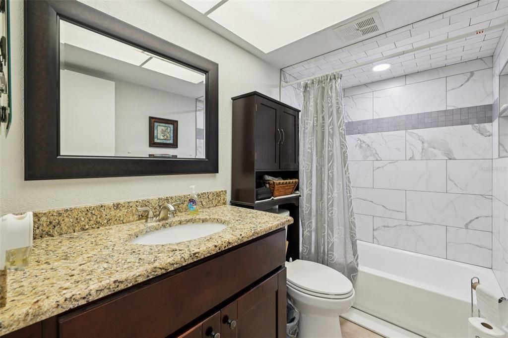 En Venta: $299,900 (2 camas, 2 baños, 1410 Pies cuadrados)