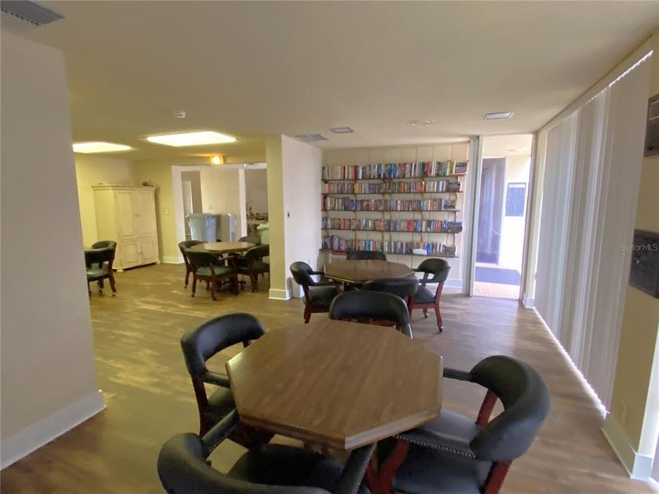 En Venta: $299,900 (2 camas, 2 baños, 1410 Pies cuadrados)