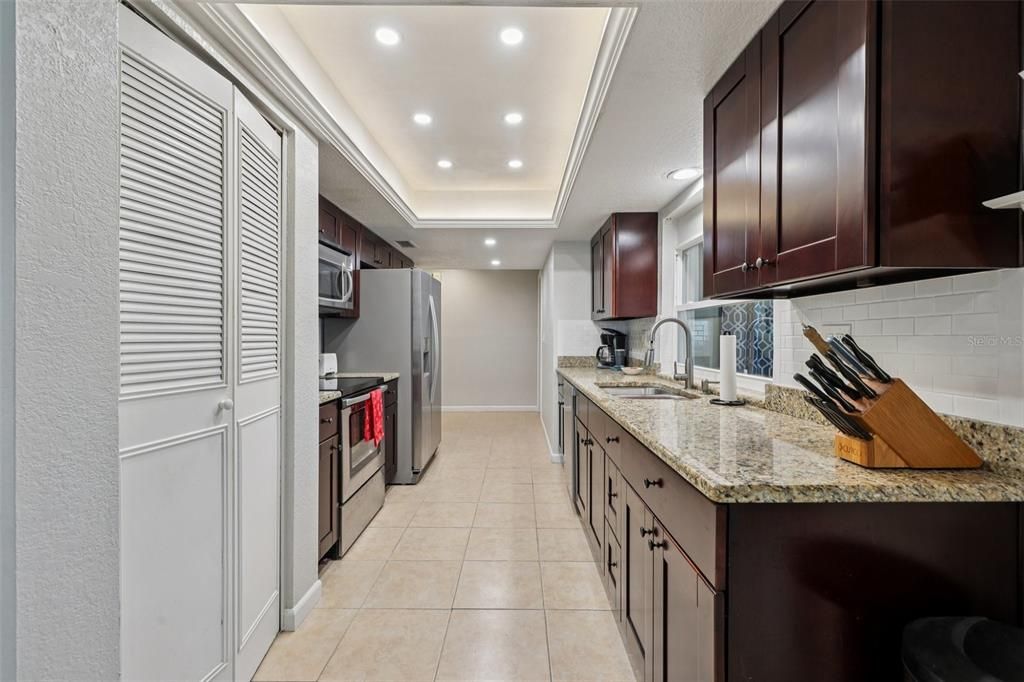 En Venta: $299,900 (2 camas, 2 baños, 1410 Pies cuadrados)