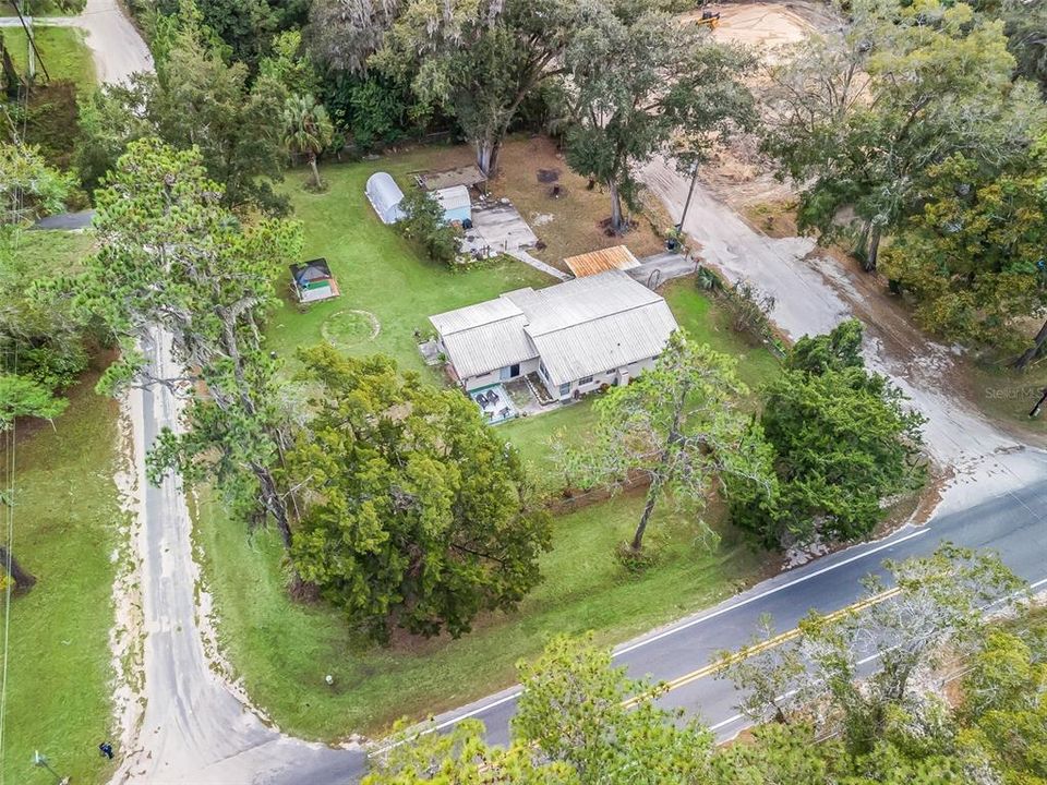 For Sale: $165,000 (2 beds, 1 baths, 1376 Square Feet)