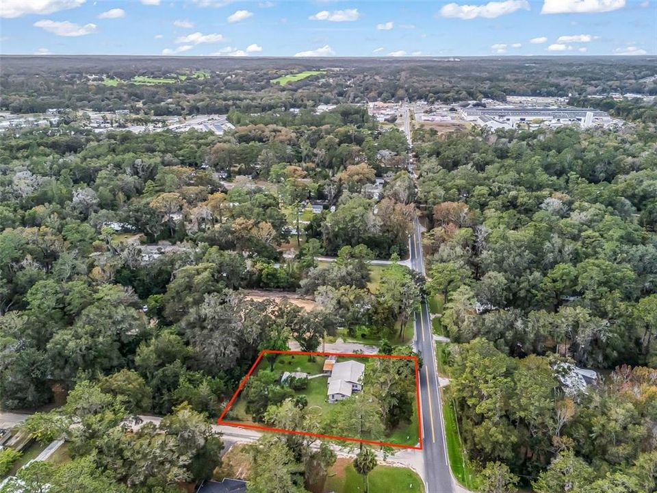 For Sale: $165,000 (2 beds, 1 baths, 1376 Square Feet)