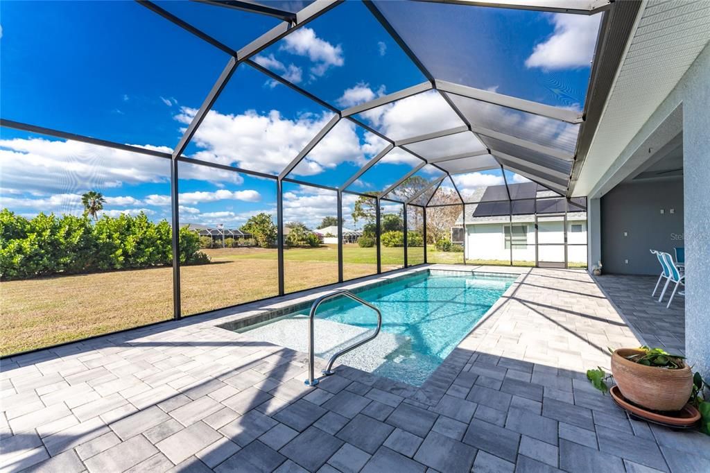 For Sale: $570,000 (3 beds, 2 baths, 2098 Square Feet)