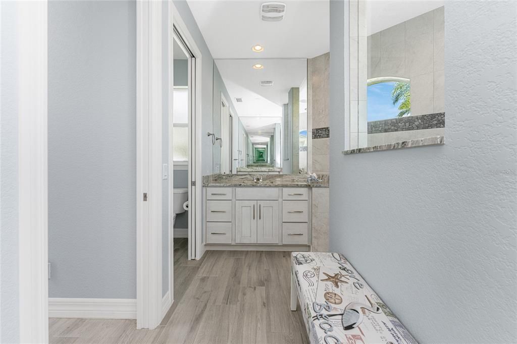 For Sale: $570,000 (3 beds, 2 baths, 2098 Square Feet)