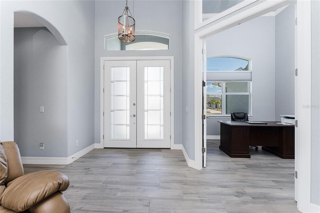 For Sale: $570,000 (3 beds, 2 baths, 2098 Square Feet)