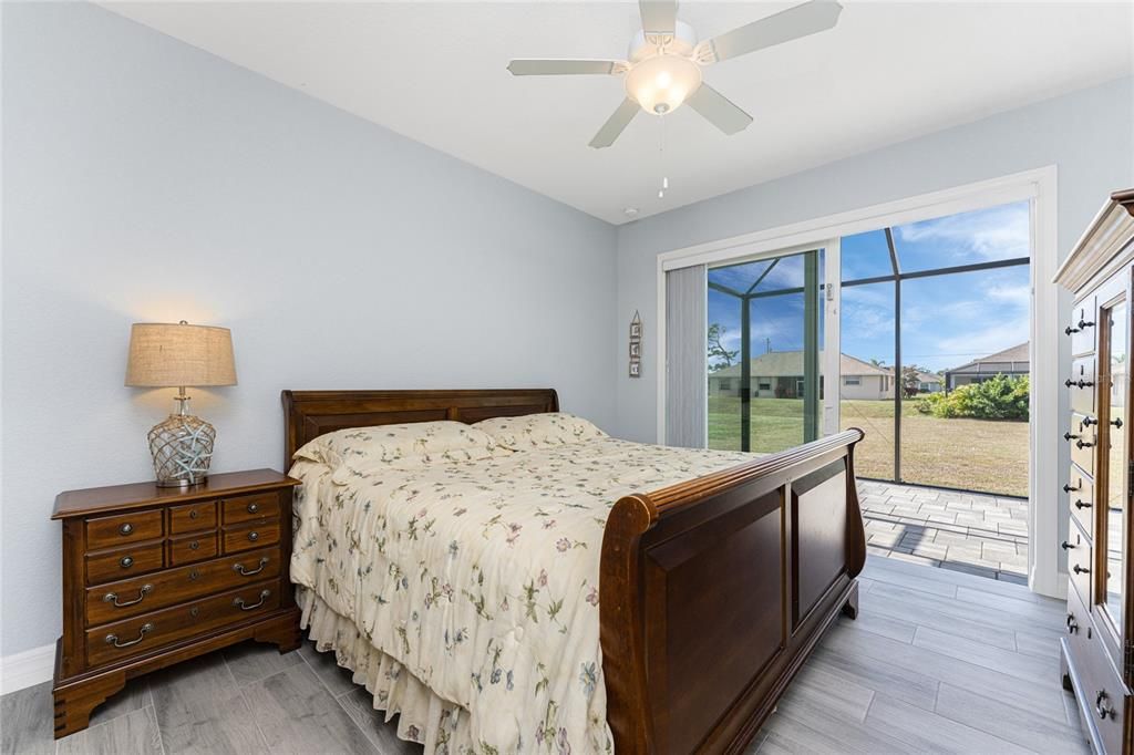 For Sale: $570,000 (3 beds, 2 baths, 2098 Square Feet)