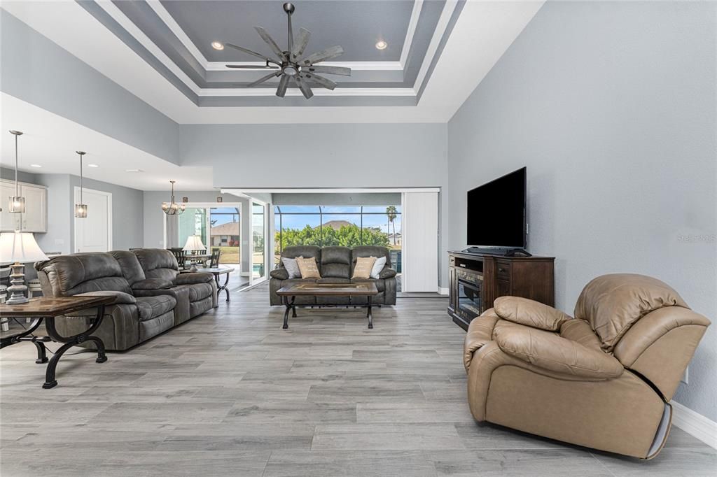 For Sale: $570,000 (3 beds, 2 baths, 2098 Square Feet)