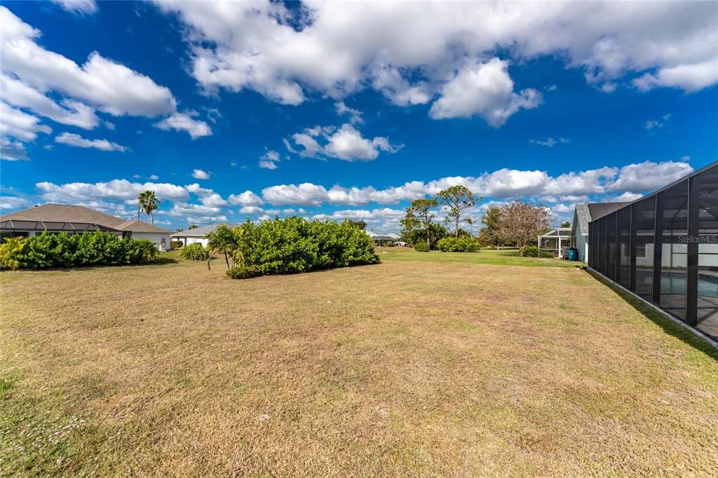 For Sale: $570,000 (3 beds, 2 baths, 2098 Square Feet)