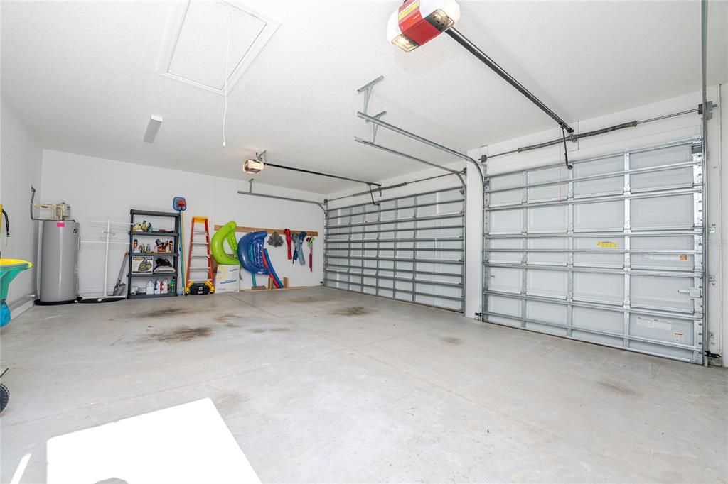 For Sale: $570,000 (3 beds, 2 baths, 2098 Square Feet)