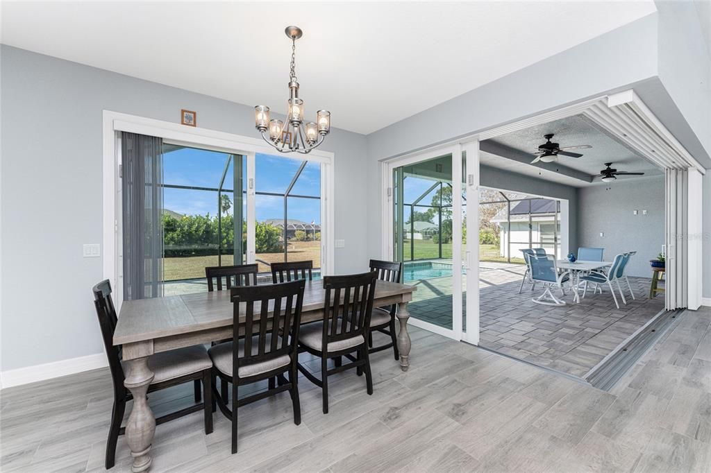 For Sale: $570,000 (3 beds, 2 baths, 2098 Square Feet)