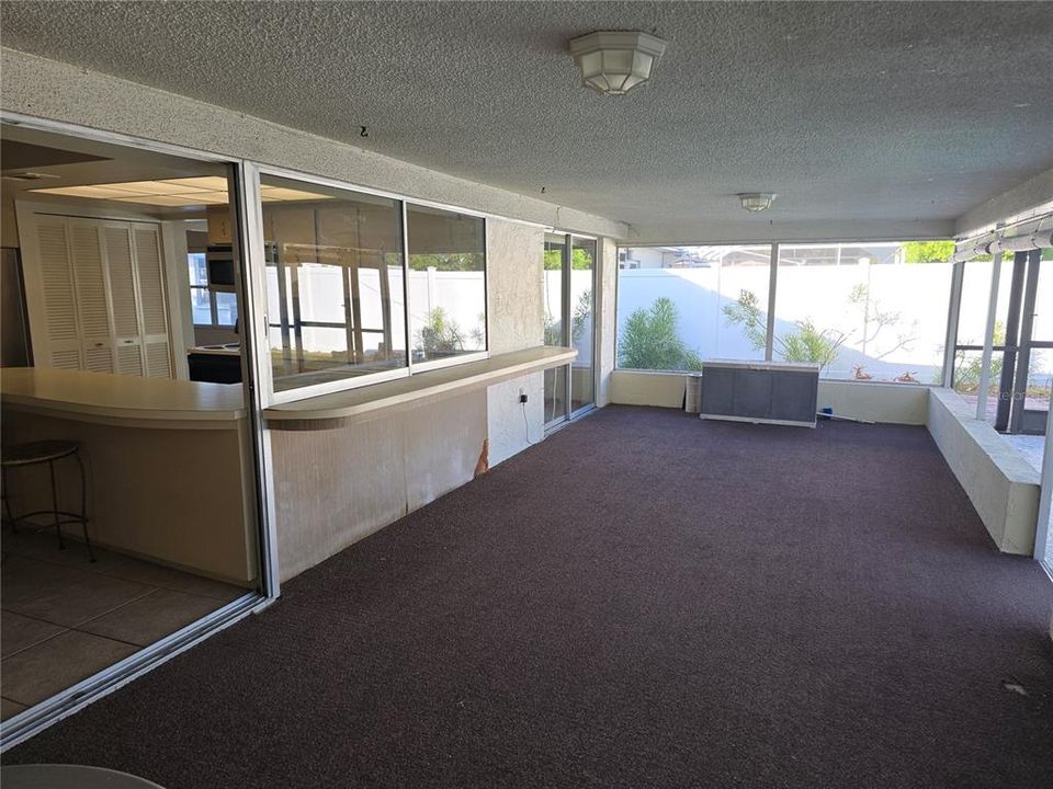 En Venta: $450,000 (4 camas, 2 baños, 1992 Pies cuadrados)