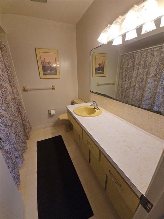 En Venta: $450,000 (4 camas, 2 baños, 1992 Pies cuadrados)