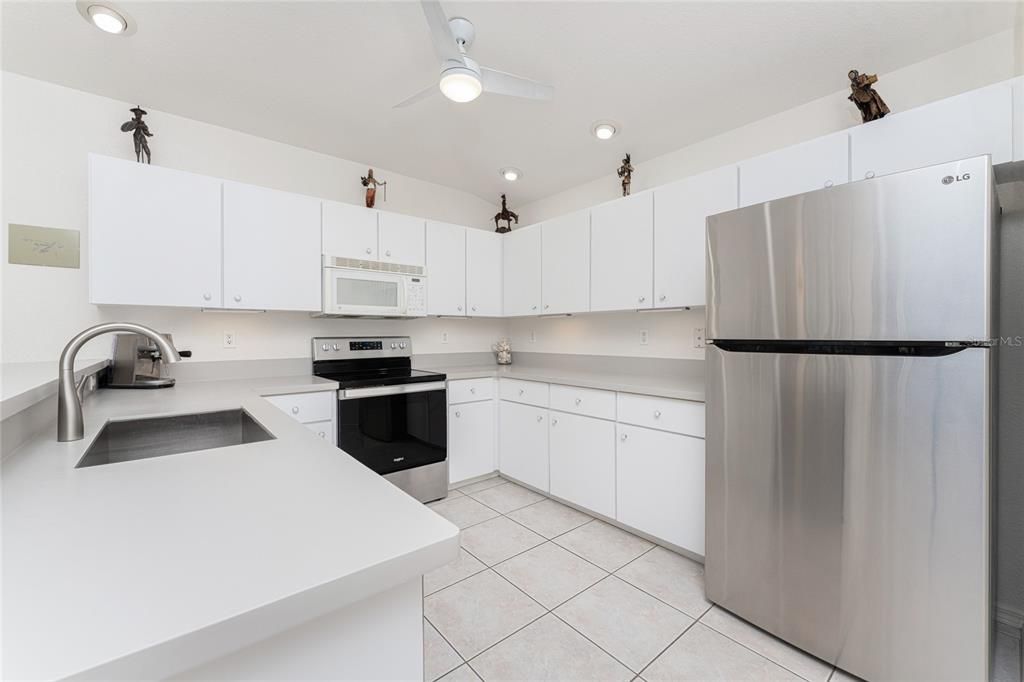 For Sale: $428,000 (3 beds, 2 baths, 1871 Square Feet)