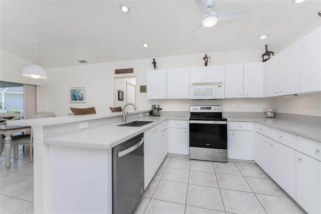 For Sale: $428,000 (3 beds, 2 baths, 1871 Square Feet)