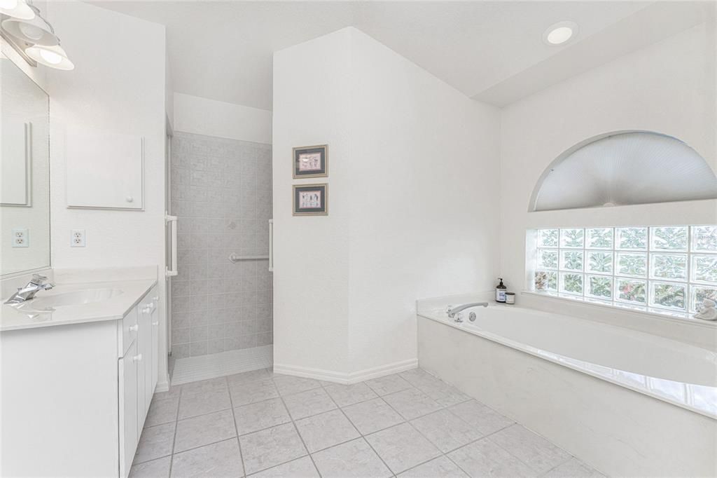 For Sale: $428,000 (3 beds, 2 baths, 1871 Square Feet)