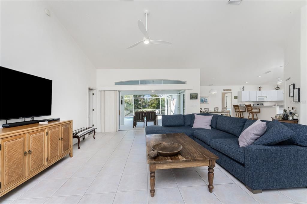 For Sale: $428,000 (3 beds, 2 baths, 1871 Square Feet)