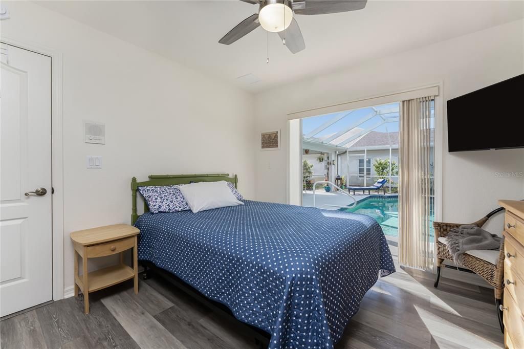 For Sale: $428,000 (3 beds, 2 baths, 1871 Square Feet)