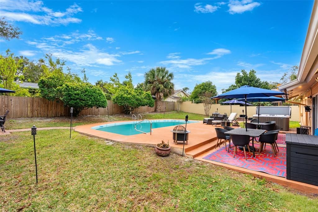 For Sale: $430,000 (3 beds, 2 baths, 1680 Square Feet)