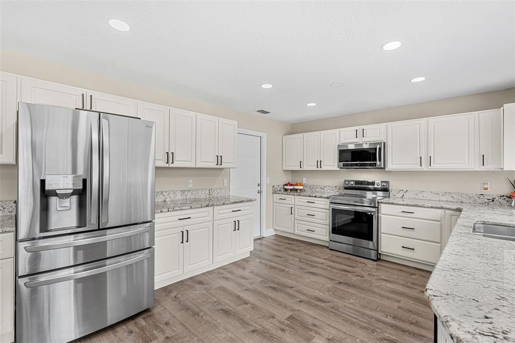 For Sale: $430,000 (3 beds, 2 baths, 1680 Square Feet)