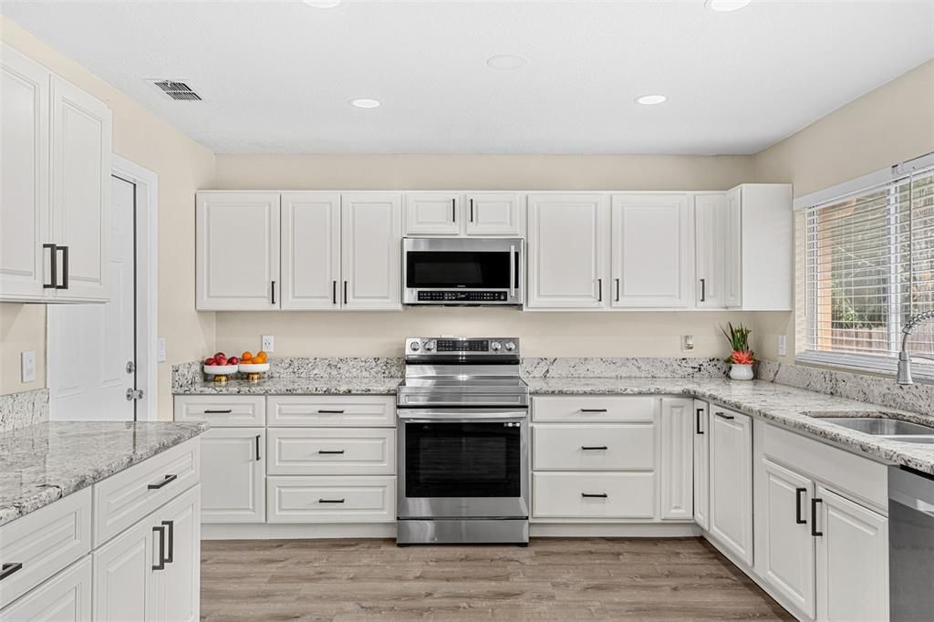 For Sale: $430,000 (3 beds, 2 baths, 1680 Square Feet)