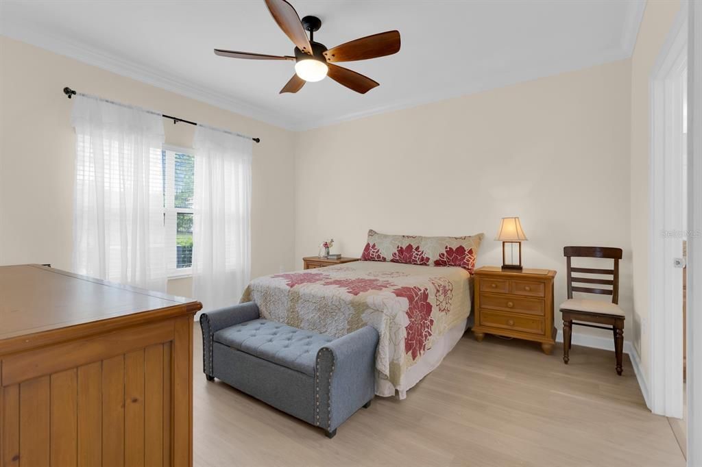 На продажу: $315,000 (2 спален, 2 ванн, 1374 Квадратных фут)