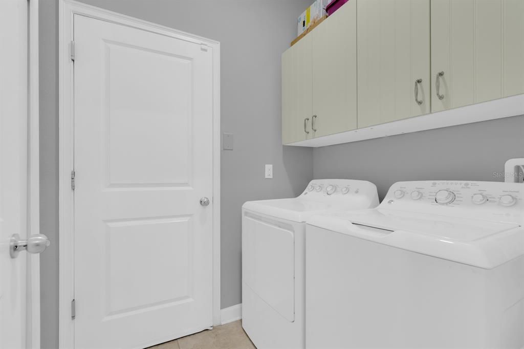 На продажу: $315,000 (2 спален, 2 ванн, 1374 Квадратных фут)