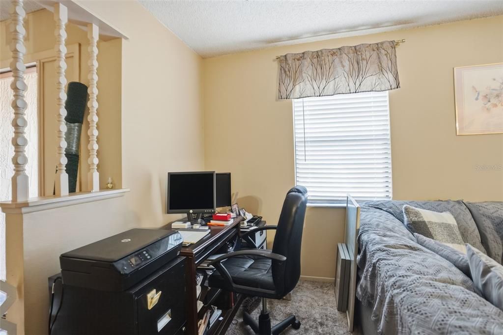 待售: $275,000 (4 贝兹, 3 浴室, 2136 平方英尺)