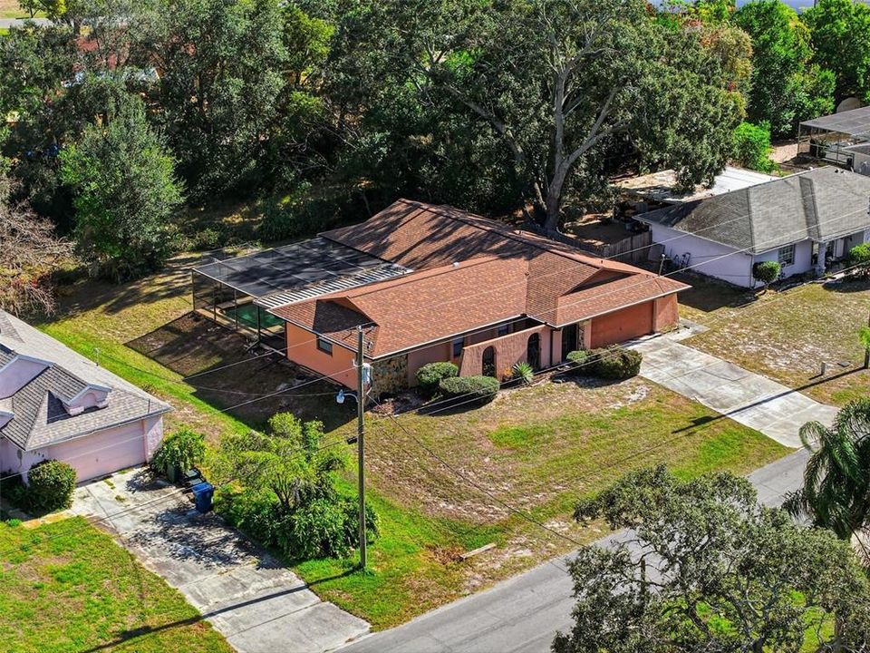 待售: $275,000 (4 贝兹, 3 浴室, 2136 平方英尺)