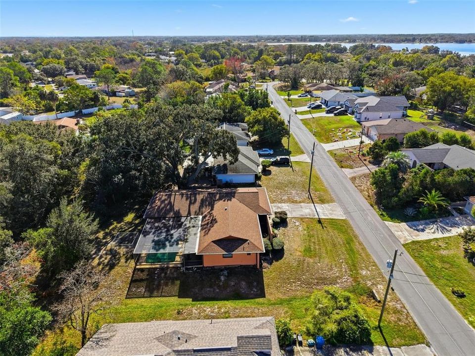 待售: $275,000 (4 贝兹, 3 浴室, 2136 平方英尺)