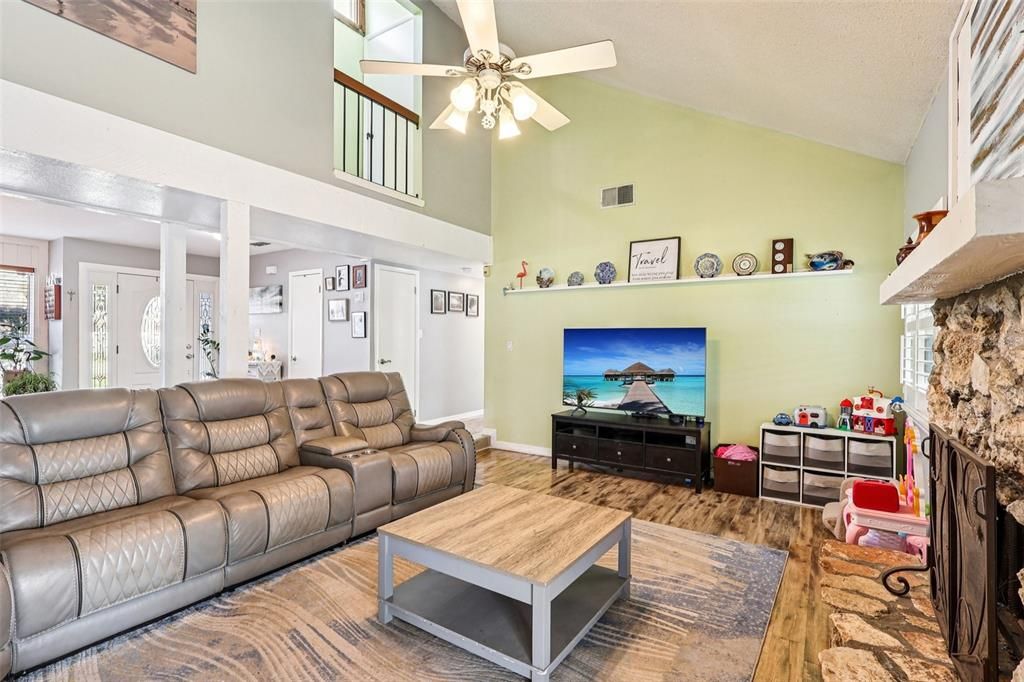 For Sale: $440,000 (4 beds, 3 baths, 1832 Square Feet)